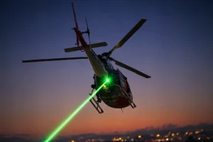 Homem é preso após atingir Águia da PM com laser em São José dos Campos