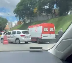 Acidente no Fundo do Vale, em São José dos Campos, resultou na morte de dois jovens na manhã deste domingo (1)