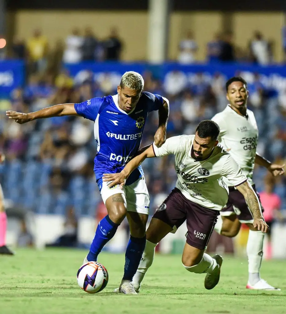 São José sai atrás da Ferroviária, iguala e segura o 1 a 1 com um jogador a menos no Martins Pereira!