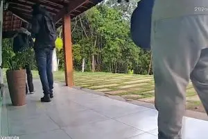 Quadrilha invade chácara em Guararema; BAEP prende dois e apreende pistola!