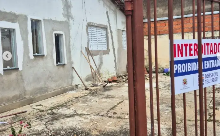 Prefeito se solidariza e anuncia obra, moradores pedem auxílio efetivo!