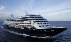 Ilhabela recebe 11 mil turistas estrangeiros em quatro escalas de navios de cruzeiro nesta semana