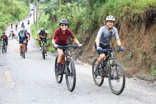 Sem medo da chuva: Trip Bike reúne 250 ciclistas rumo à paraíso na Mantiqueira!