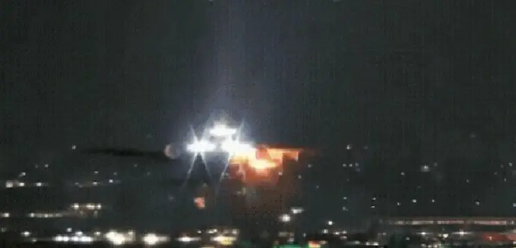 Susto em Guarulhos: Avião faz pouso de emergência após explosão em turbina durante decolagem