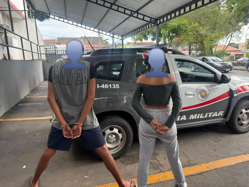 Casal, de 18 e 16 anos, é detido por tráfico de drogas na zona leste de São José dos Campos