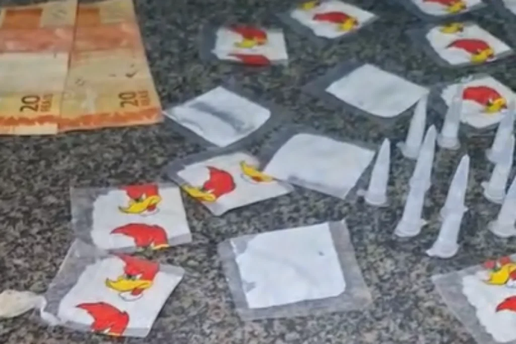 Cocaína embalada com imagem do Pica-Pau é apreendida em Caçapava!