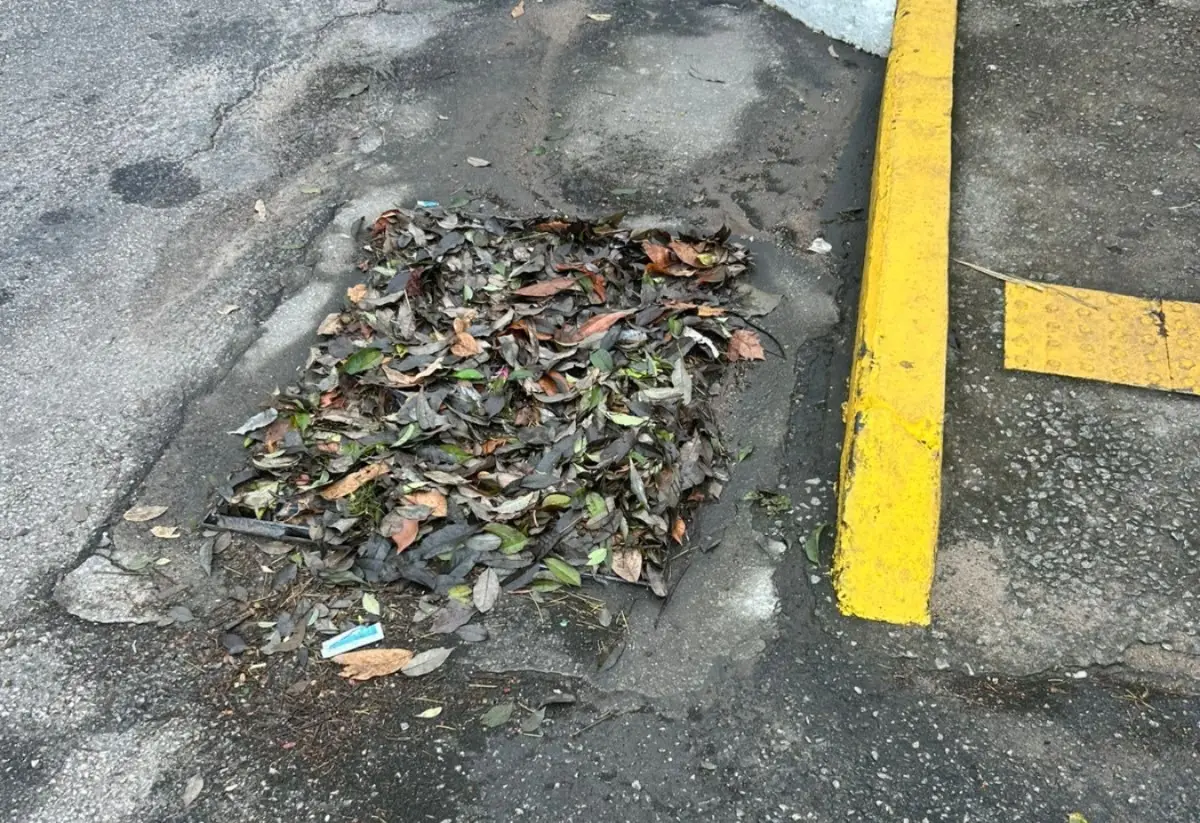 Bueiro após chuva no Jardim Aquarius