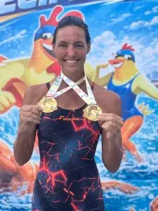 Fabíola Molina conquista dois ouros e bate recorde no Sul-Americano Master.