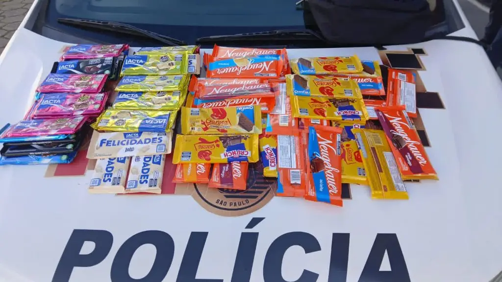 Homem é preso por furtar chocolates em lojas no centro de Caçapava