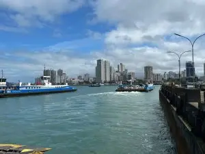 Governo assina PPP que prevê novas embarcações para travessias no Vale do Paraíba