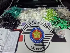 Polícia Militar apreendeu crack, cocaína, maconha, ecstasy e haxixe em São José dos Campos.