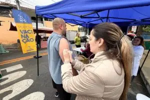 São José dos Campos amplia vacinação com atendimento noturno