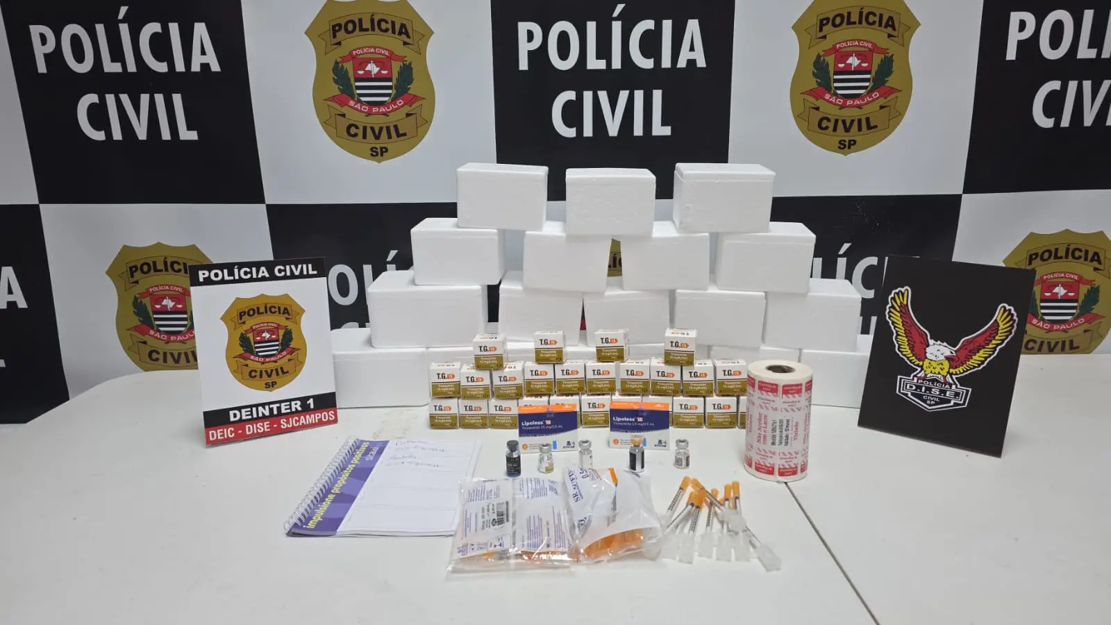 Mulher é presa com ampolas de medicamento para emagrecimento