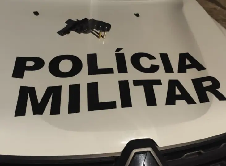 Motorista de aplicativo aciona PM e criminoso armado é preso no centro de Cruzeiro