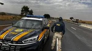 Passageira denuncia importunação sexual em ônibus na Via Dutra e suspeito é preso em flagrante em Caçapava