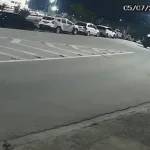 Vídeo exclusivo mostra momento em que carro atinge veículo estacionado antes de capotar em São José dos Campos
