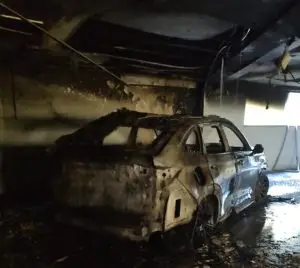 Incêndio em carro híbrido mobiliza bombeiros em São Sebastião
