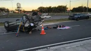 Acidente na Via Dutra deixa duas vítimas graves em São José
