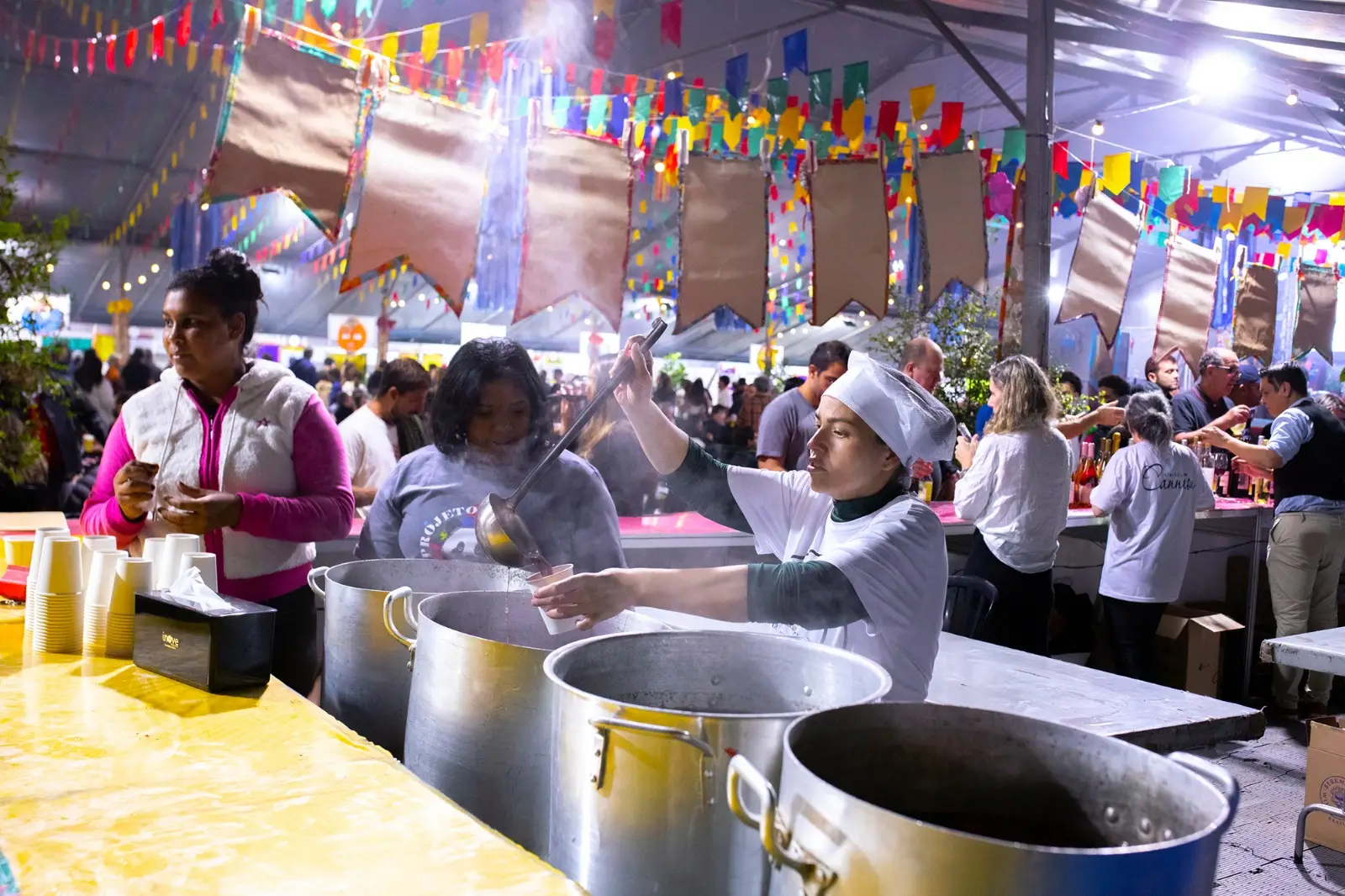 img-responsive Arraial Gastronômico do Projeto Buscapé em São Sebastião/ Foto: Divulgação