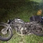 Motociclista morre em colisão frontal com caminhonete na alça de acesso à Via Dutra, em Taubaté