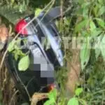 Corpo em avançado estado de decomposição é encontrado dentro de carro em ribanceira em São Francisco Xavier