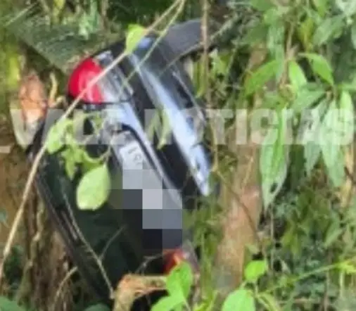 Corpo em avançado estado de decomposição é encontrado dentro de carro em ribanceira em São Francisco Xavier