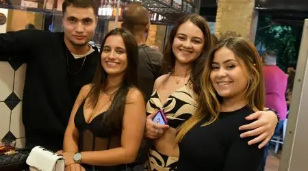 Amanda Vitoria, Tyamila Vitoria, Luiz Gutierrez e Stephanie Liberat
