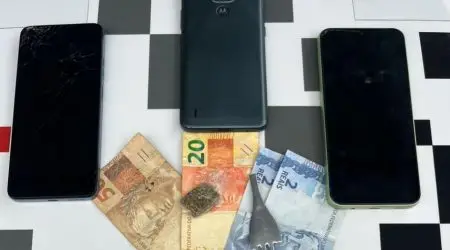 Com antecedentes, homem é preso com carro usado em furto e drogas e na Av. Fundo do Vale