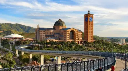 Concurso em Aparecida tem 159 vagas e salários de até R$ 6,4 mil