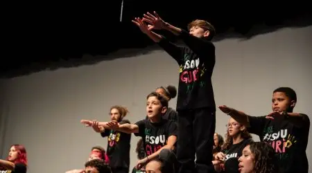 GURI 30 anos comemora com flashmob em 70 cidades, incluindo cidades da RM Vale, reunindo milhares de jovens músicos