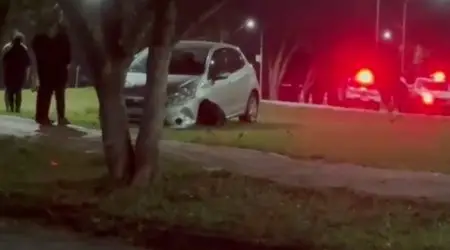 Motociclista de 46 anos morre após colisão com carro