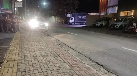 Mulher é agredida após sair do trabalho em ponto de ônibus no Vila Ema