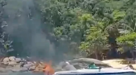 Susto no mar Família é resgatada após lancha pegar fogo em Ubatuba