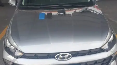 Três indivíduos são presos após roubarem carro na zona leste