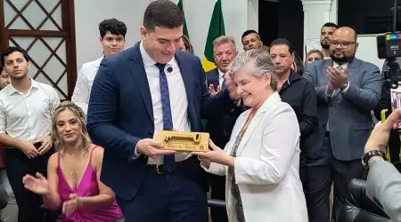 Yan Lopes toma posse como prefeito de Caçapava e destaca desenvolvimento em seu discurso