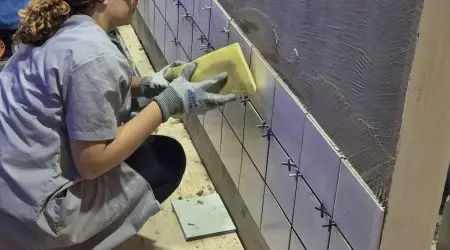 Com foco na capacitação de mulheres para a construção civil, Aconvap abre curso gratuito em São José dos Campos