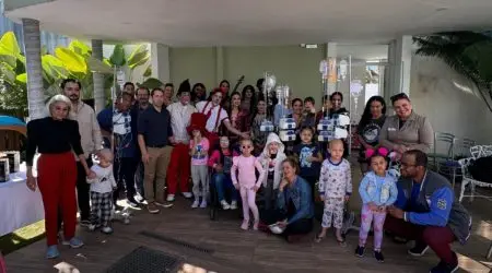 Cirque Amar leva alegria às crianças do GACC