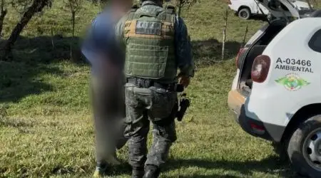 Homem foragido da Justiça é preso praticando crime ambiental em Cunha