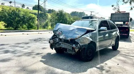 Celular ao volante e excesso de velocidade somam 40 mil multas em três meses em São José dos Campos