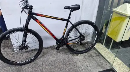 Ladrão de bicicleta é preso ao furtar dentro de estacionamento de shopping!