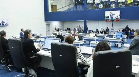 Plenário na 36ª sessão ordinária do ano, que teve início às 9h. Foto: Flávio Pereira/CMSJC