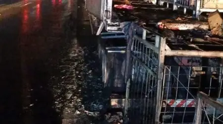 Carreta pega fogo na Via Dutra em Taubaté!