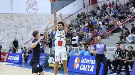 Com virada incrível, São José vence Pinheiros por 76 a 75 no caldeirão do Linneu!