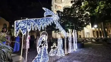 Fé, luz e mensagem ecológica: Santuário de Aparecida apresenta presépio e decoração natalina